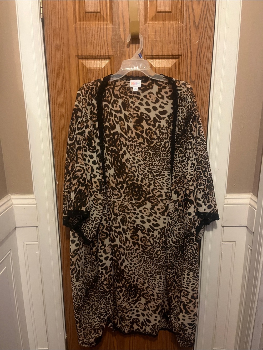LuLaRoe Leopard Print kimono Brown and Black with Lace Trim